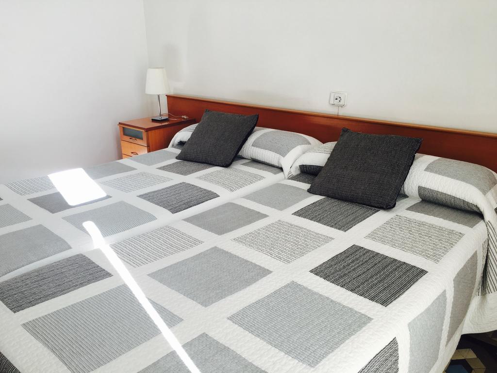 Hostal Eixample Барселона Номер фото