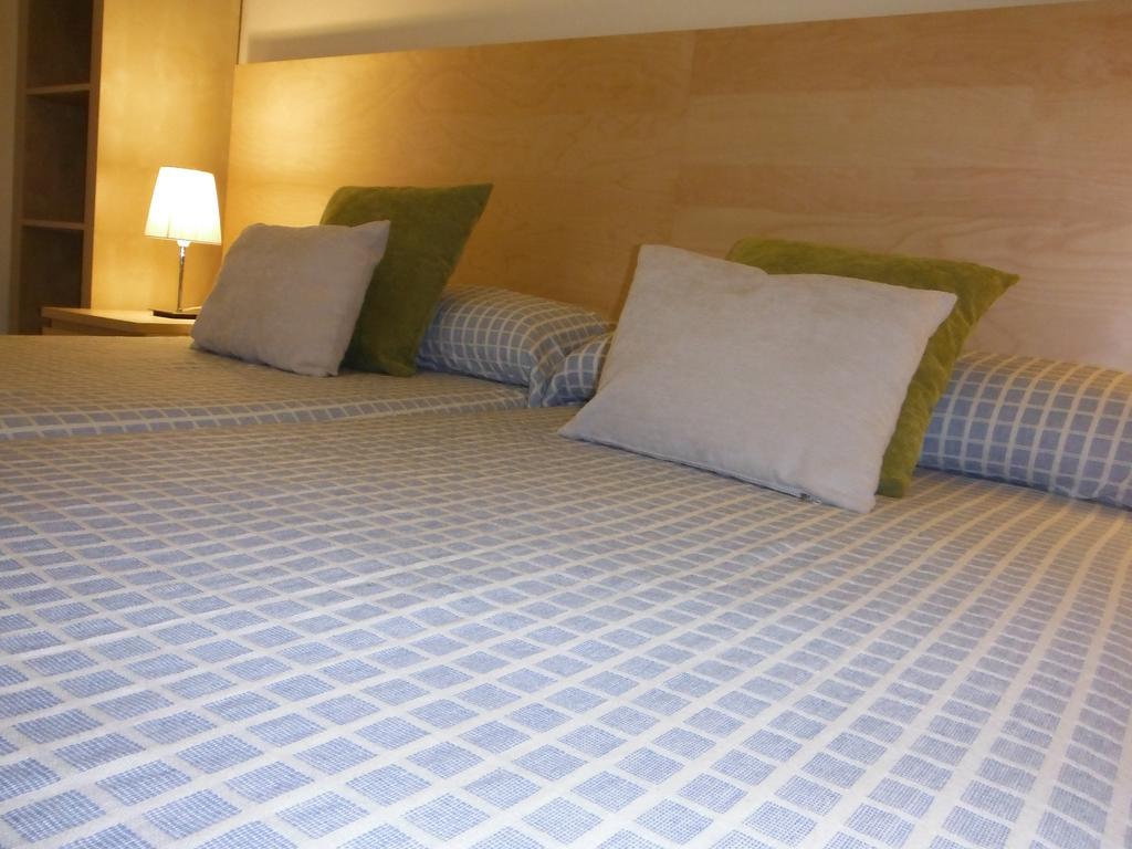 Hostal Eixample Барселона Номер фото