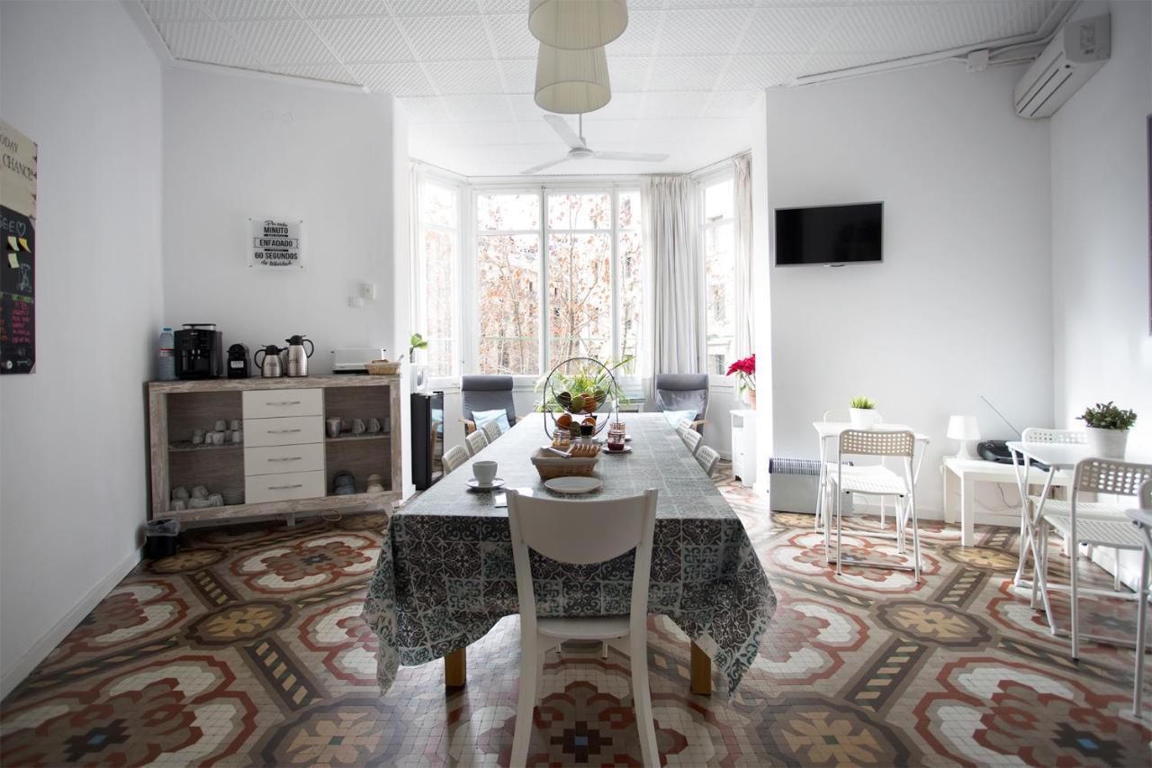 Hostal Eixample Барселона Екстер'єр фото